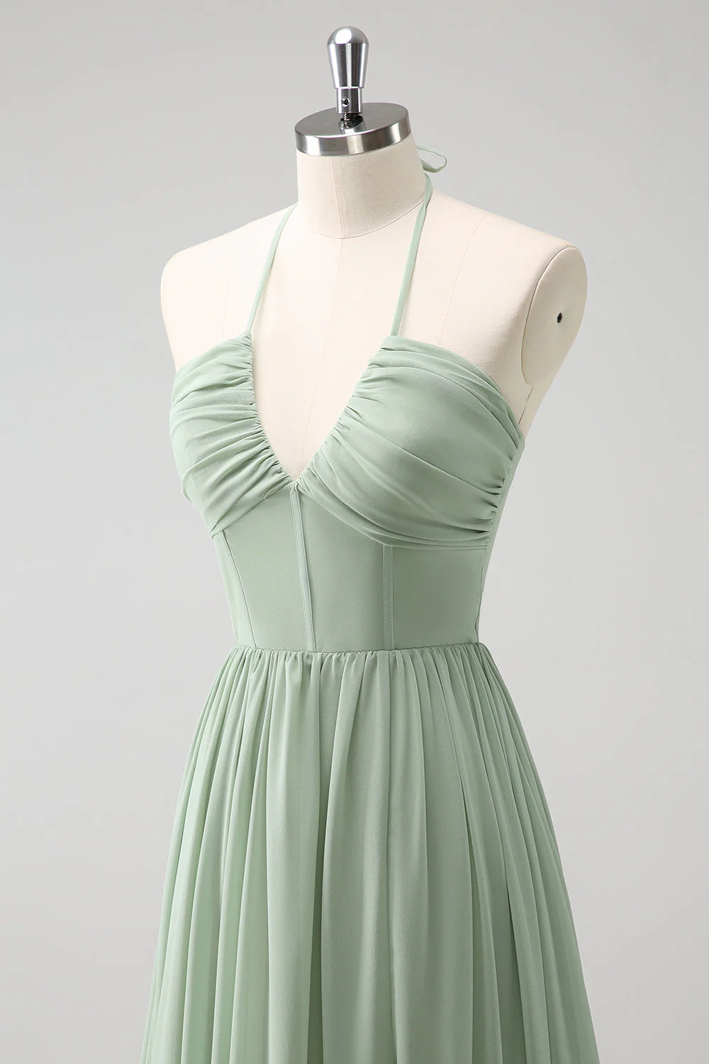 Dusty Sage Halter Robe de demoiselle d’honneur à volants avec fente - Image 6