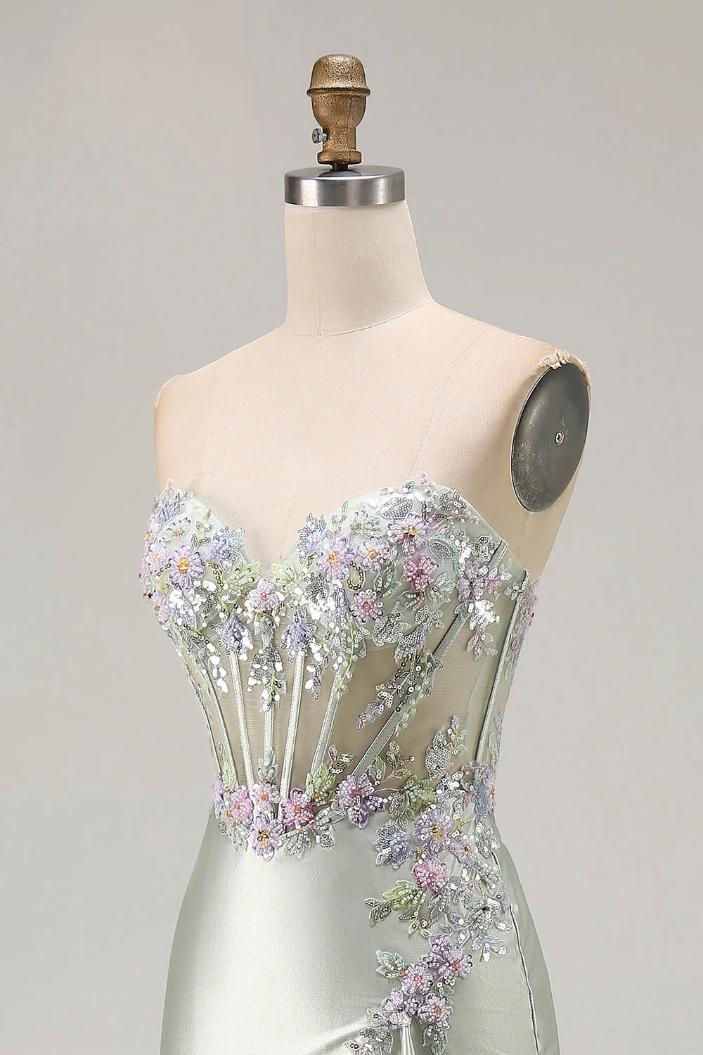 Robe de soirée sirène longue vert sauge corset à cœur appliquée à sequins avec fente à volants - Image 8