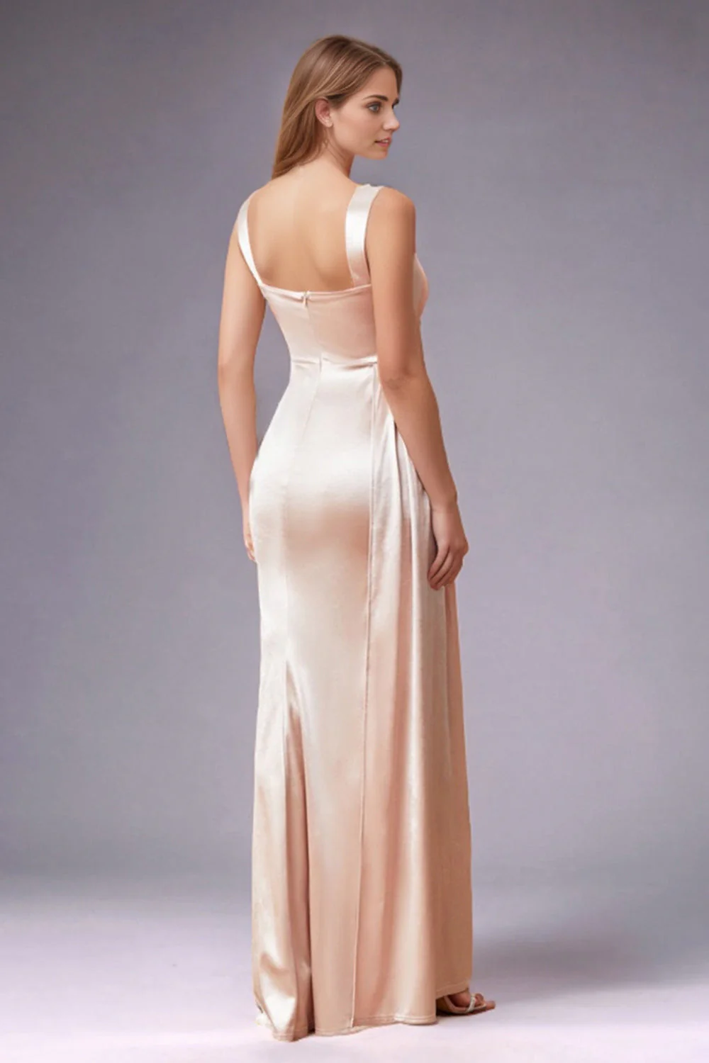 Élégante gaine de satin fard à joues plissée longue robe d’invité de mariage avec fente latérale - Image 2