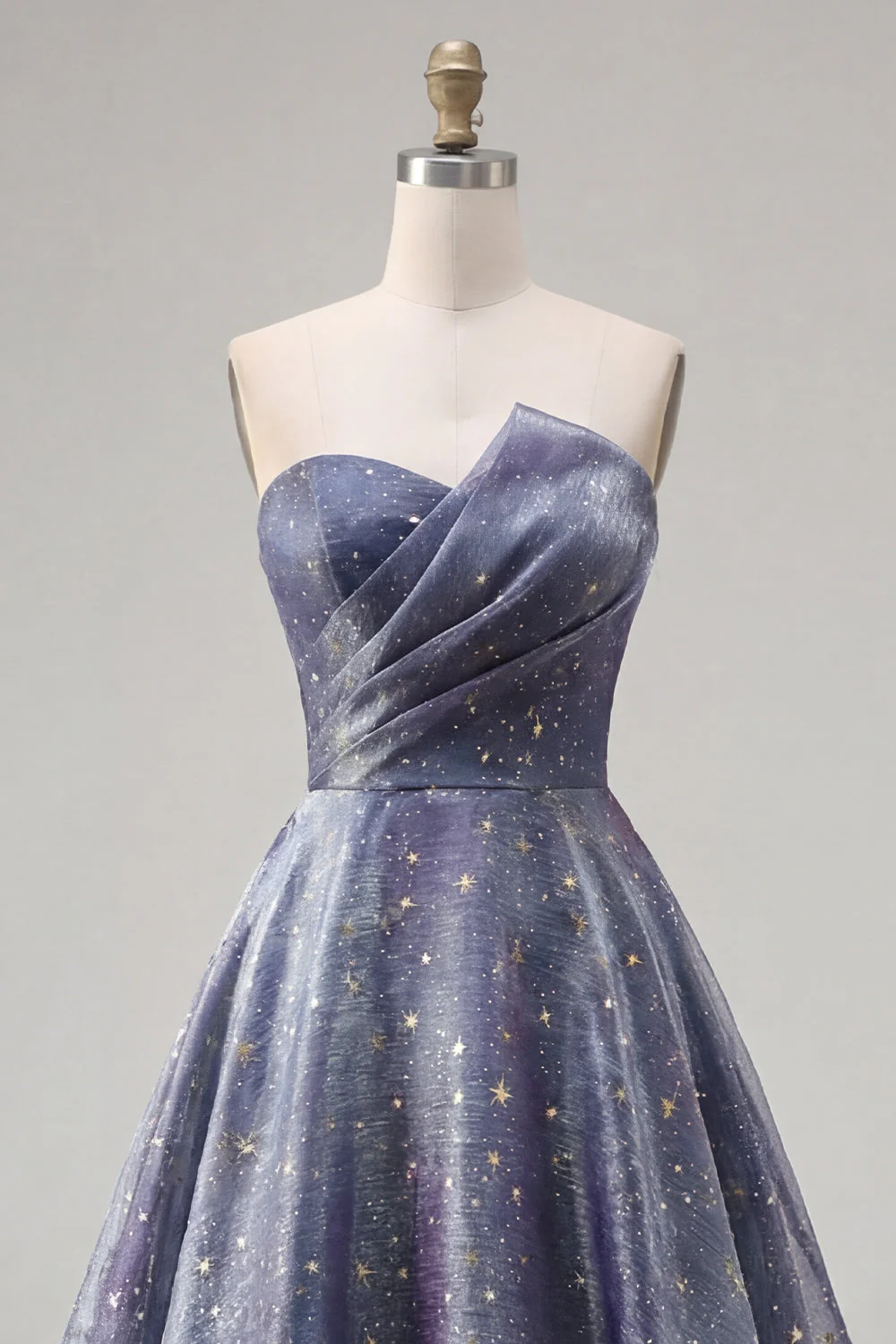 Élégante robe de bal longue étoilée avec un corsage sculptural froncé et une jupe trapèze en A - Image 5