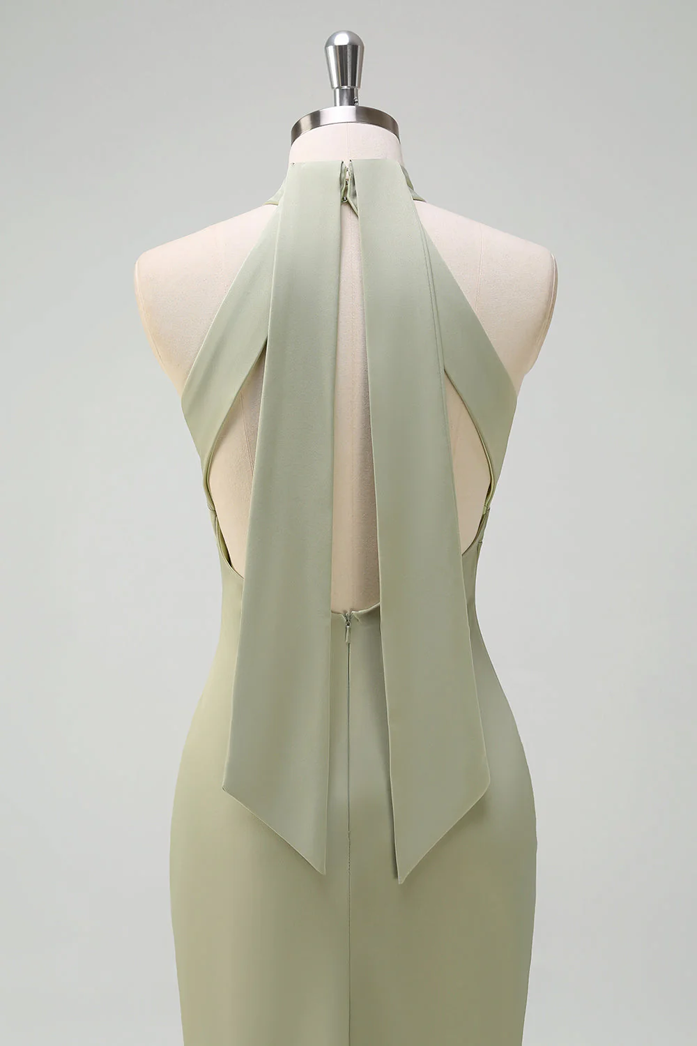 Robe de demoiselle d'honneur longue sirène satin vert sauge à col licol - Image 5