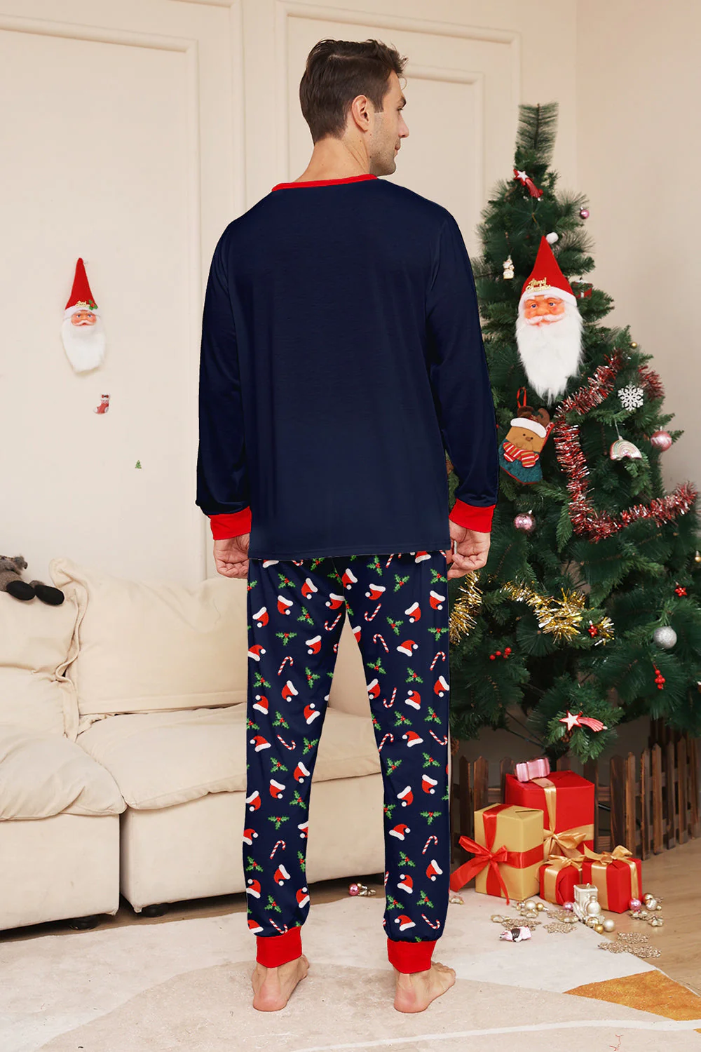 Ensemble de pyjama assorti familial imprimé Joyeux Noël bleu marine - Image 4