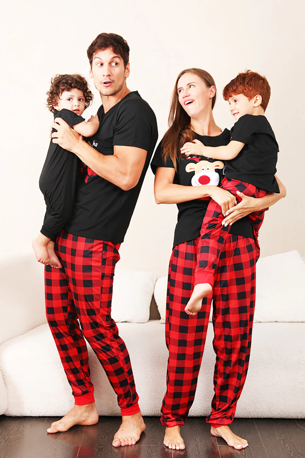 Ensemble de pyjamas assortis à la famille de Noël à carreaux rouges à manches courtes - Image 3