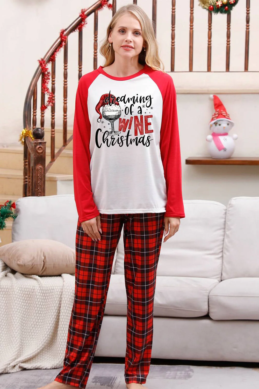 Ensembles de pyjamas de Noël familiaux assortis à carreaux rouges - Image 4
