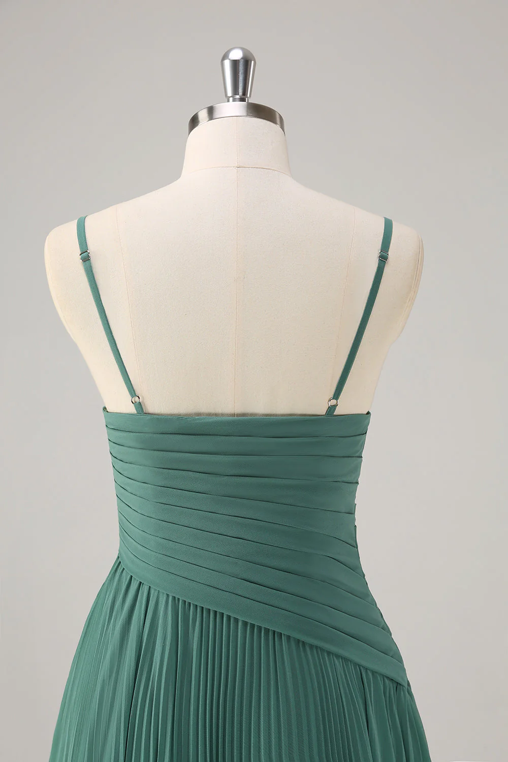 Eucalyptus A-ligne spaghetti bretelles Robe de demoiselle d’honneur plissée en mousseline de soie avec fente - Image 5