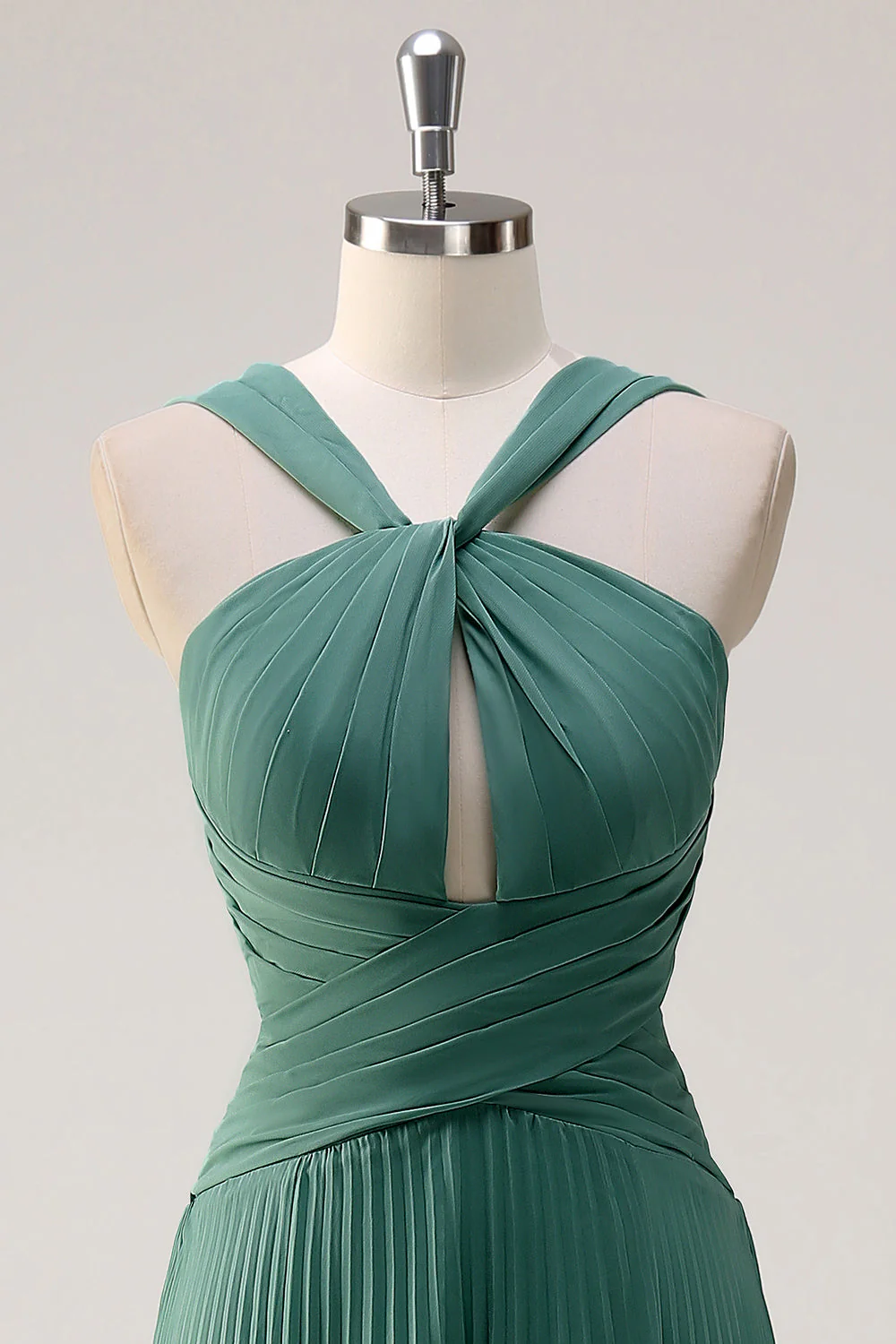 Eucalyptus Une Ligne Dos Nu Col Mousseline Plissé Longue Robe de demoiselle d’honneur - Image 4