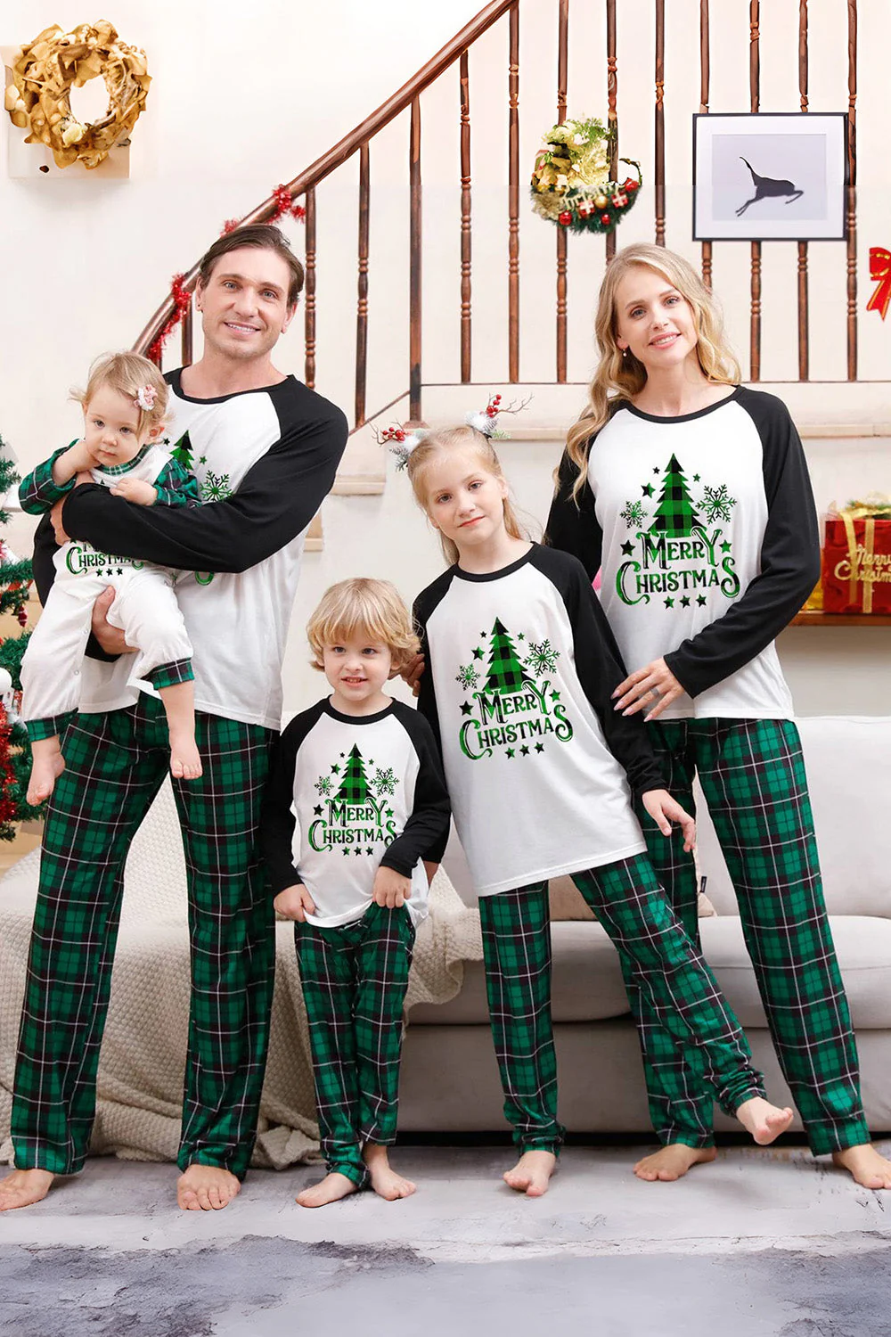Famille à carreaux verts Joyeux ensembles de pyjama de Noël - Image 8