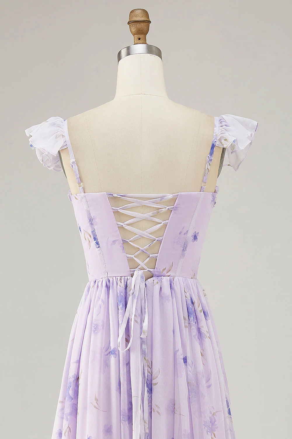 Fleur de lavande imprimée volantée Une robe de demoiselle d’honneur ligne avec fente - Image 6