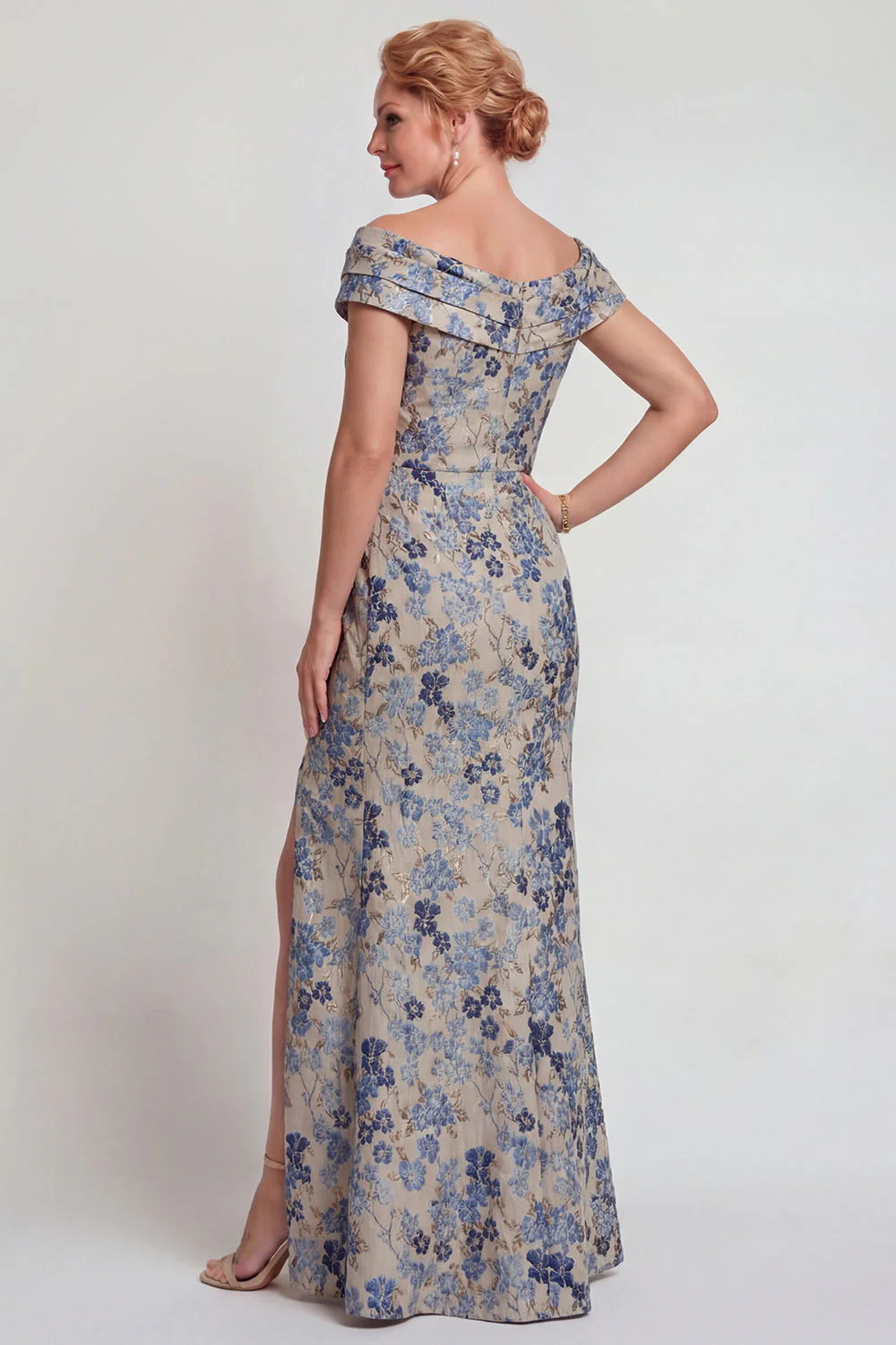 Fleur gris-bleu décollée Longue robe de mère de la mariée avec fente - Image 2