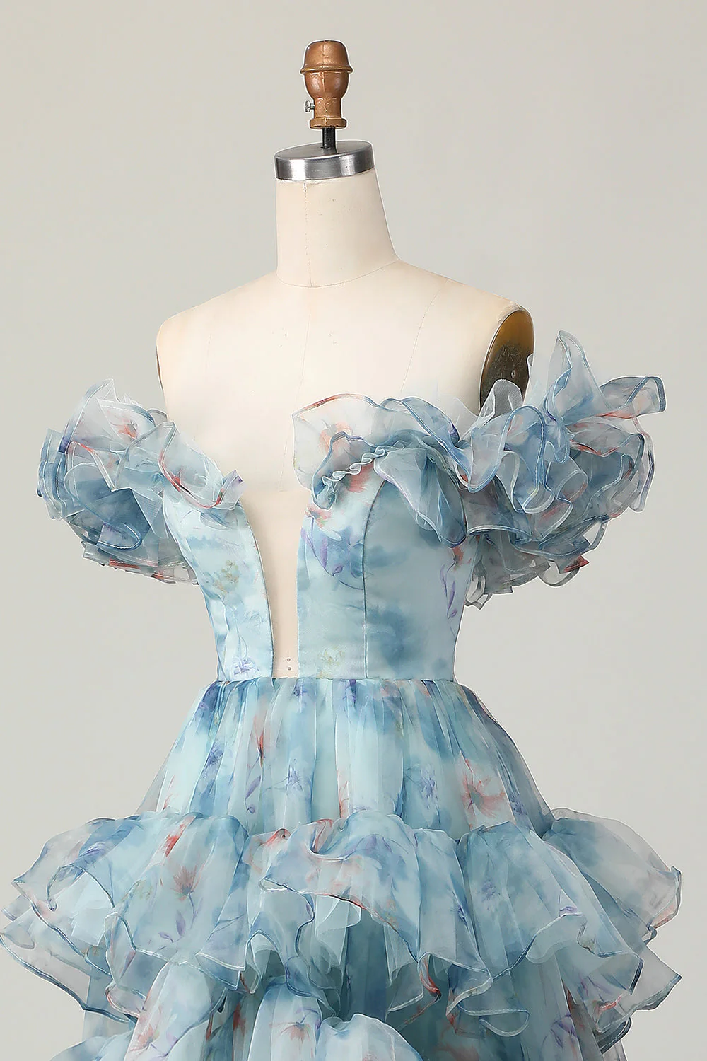 Robe de bal trapèze à volants et épaules dénudées à fleurs bleues - Image 8
