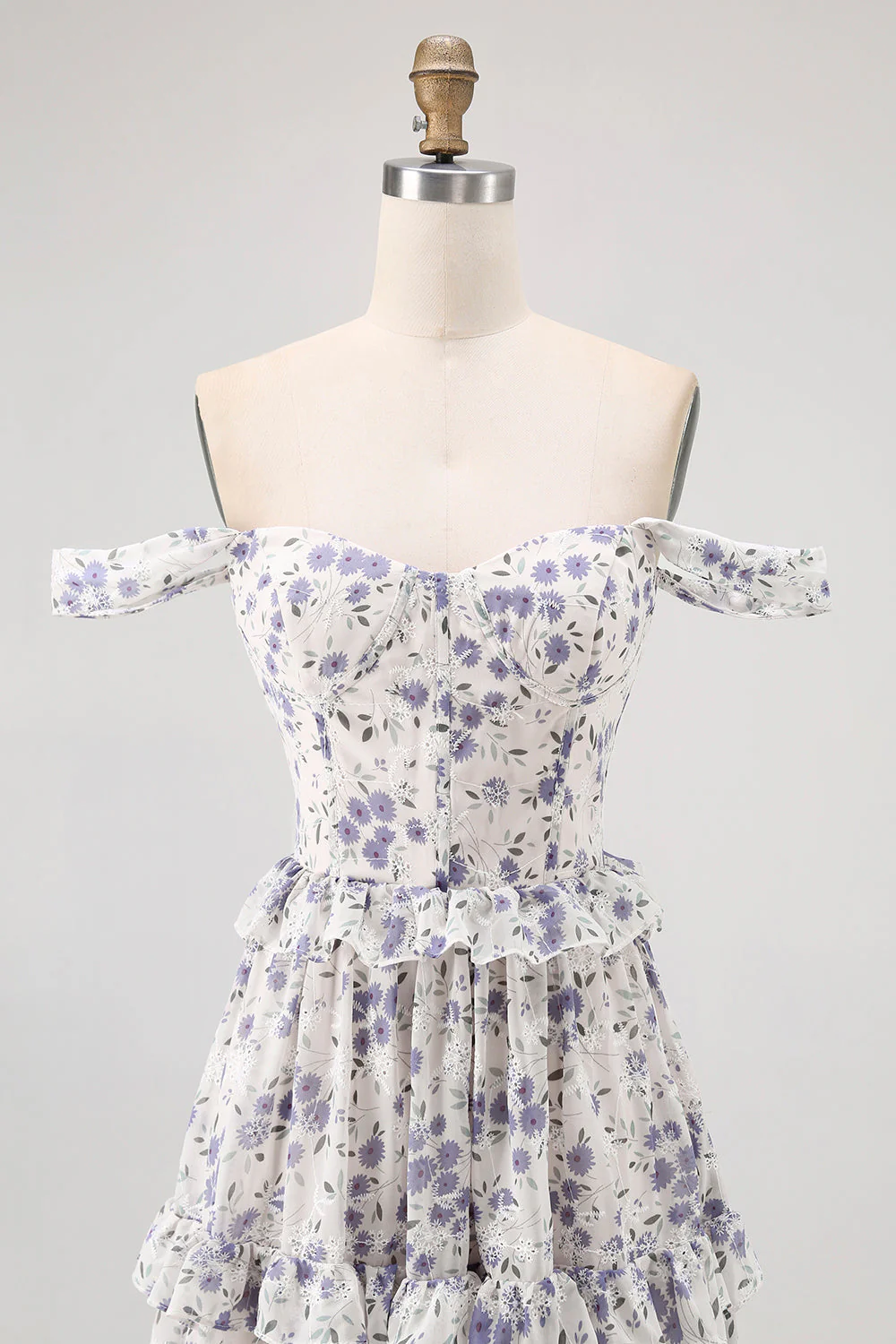 Floral violet à épaules dénudées Une robe de demoiselle d’honneur ligne avec dentelle dans le dos - Image 4