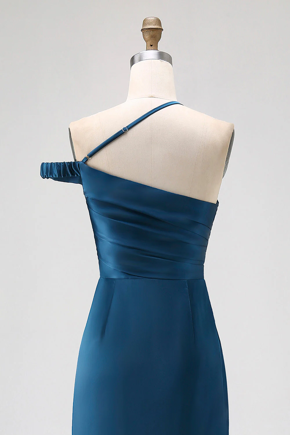Fourreau bleu encre une épaule Satin longue robe de demoiselle d’honneur - Image 5