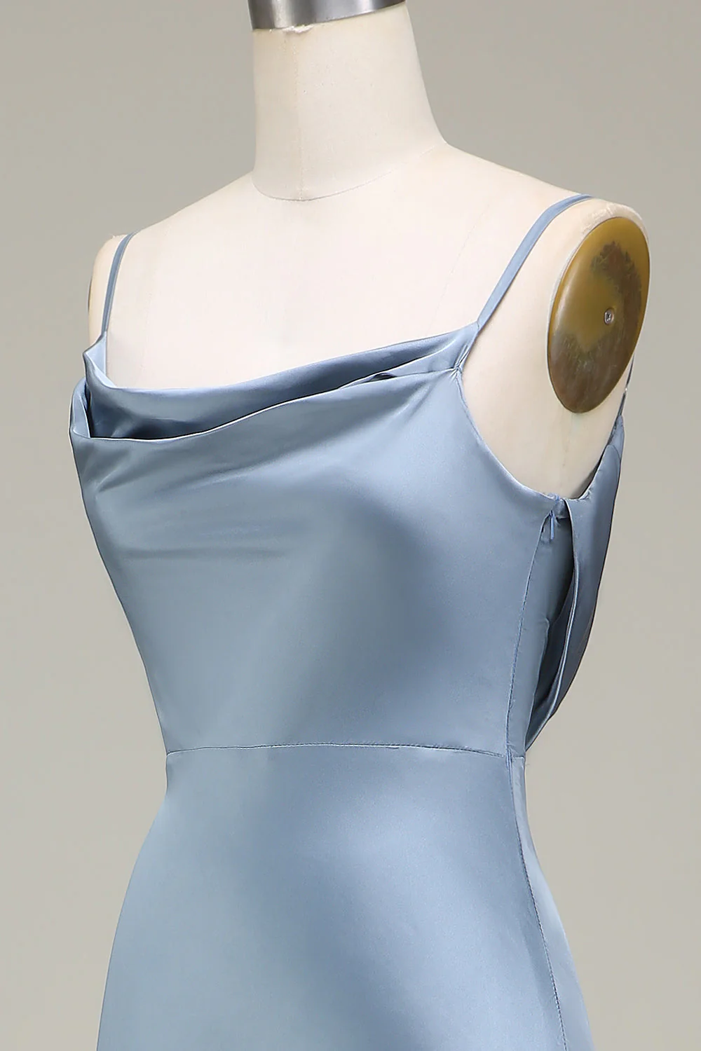 Fourreau Sauge poussiéreuse Spaghetti Bretelles Satin Longue robe de demoiselle d’honneur - Image 12