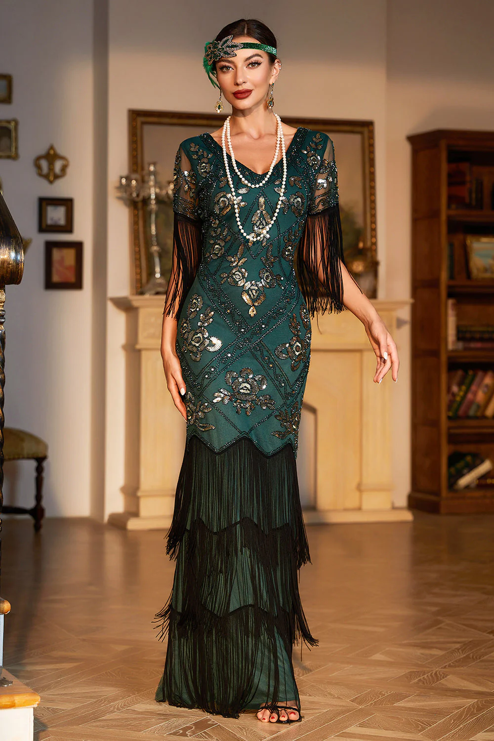 Robe fourreau verte foncé à paillettes col V longue style années 1920 à franges - Image 6