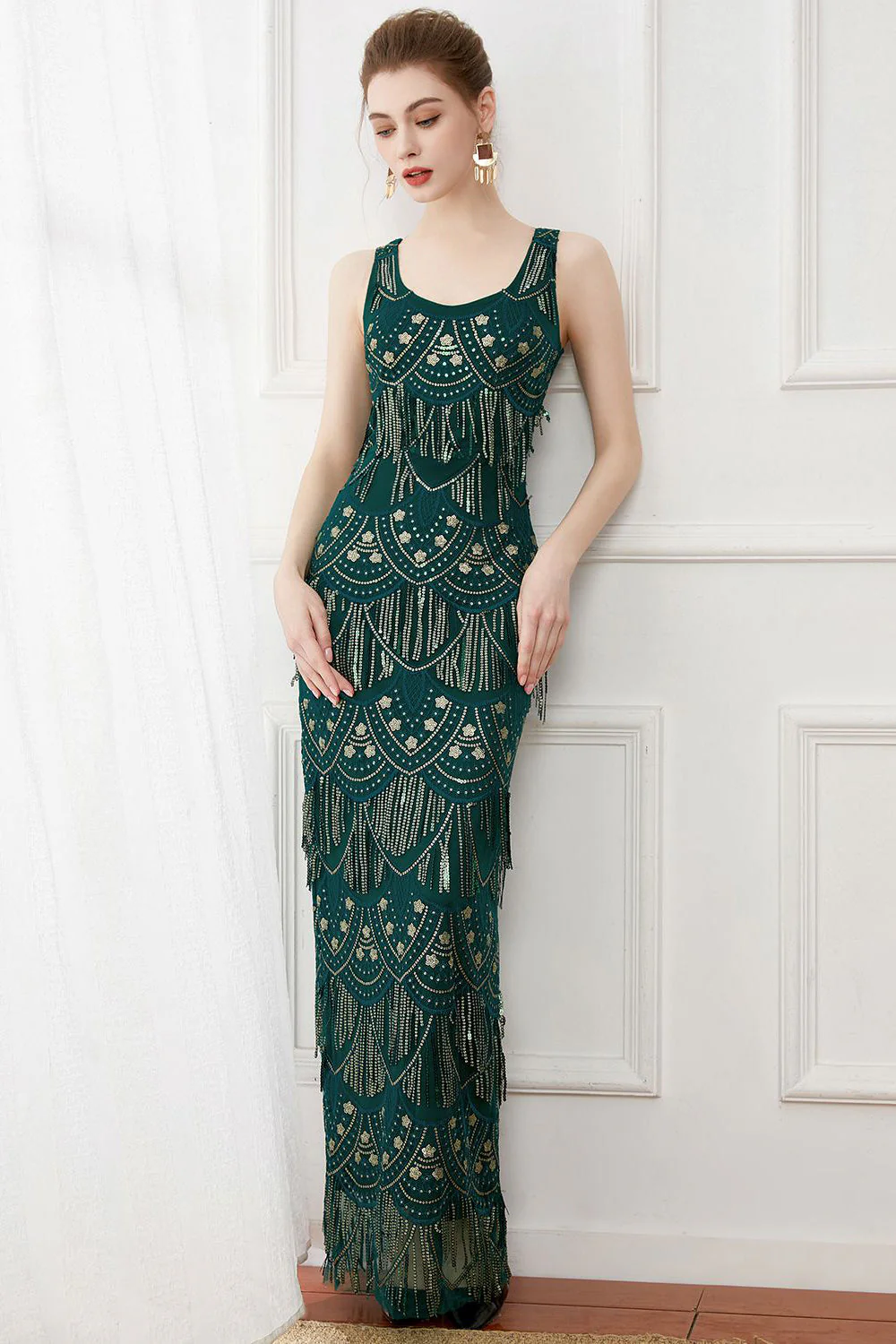 Robe longue des années 1920 à franges vert foncé