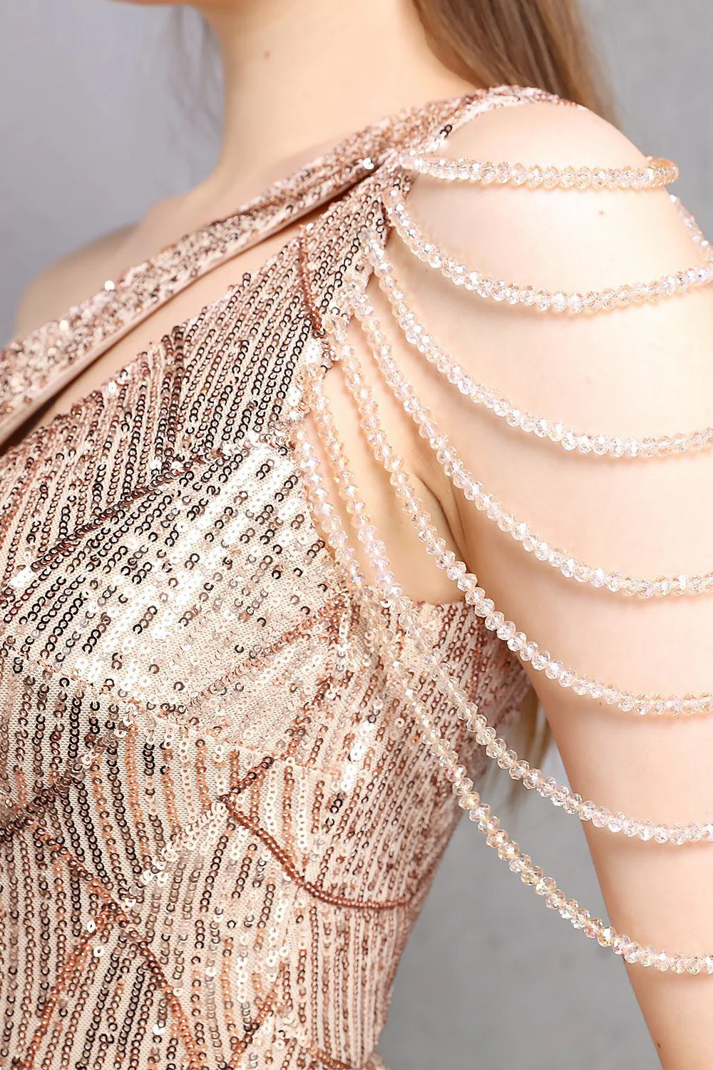 Robes de bal sirène dorées à une épaule à paillettes - Image 3