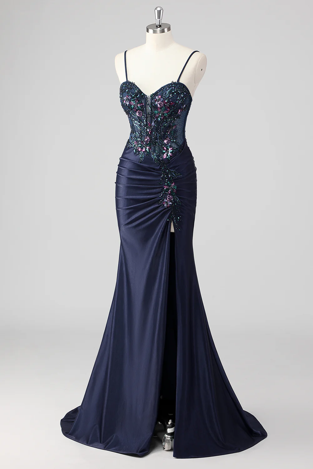 Robe de soirée sirène longue bustier froncé gris scintillant sans bretelles à paillettes avec fente - Image 15