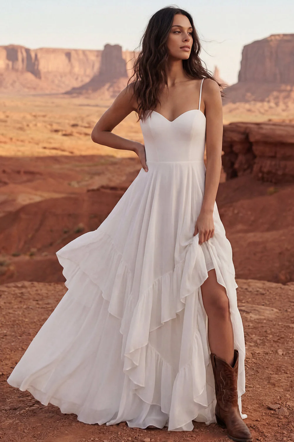 Ivoire A Line Longue robe de mariée bohème à volants avec fente