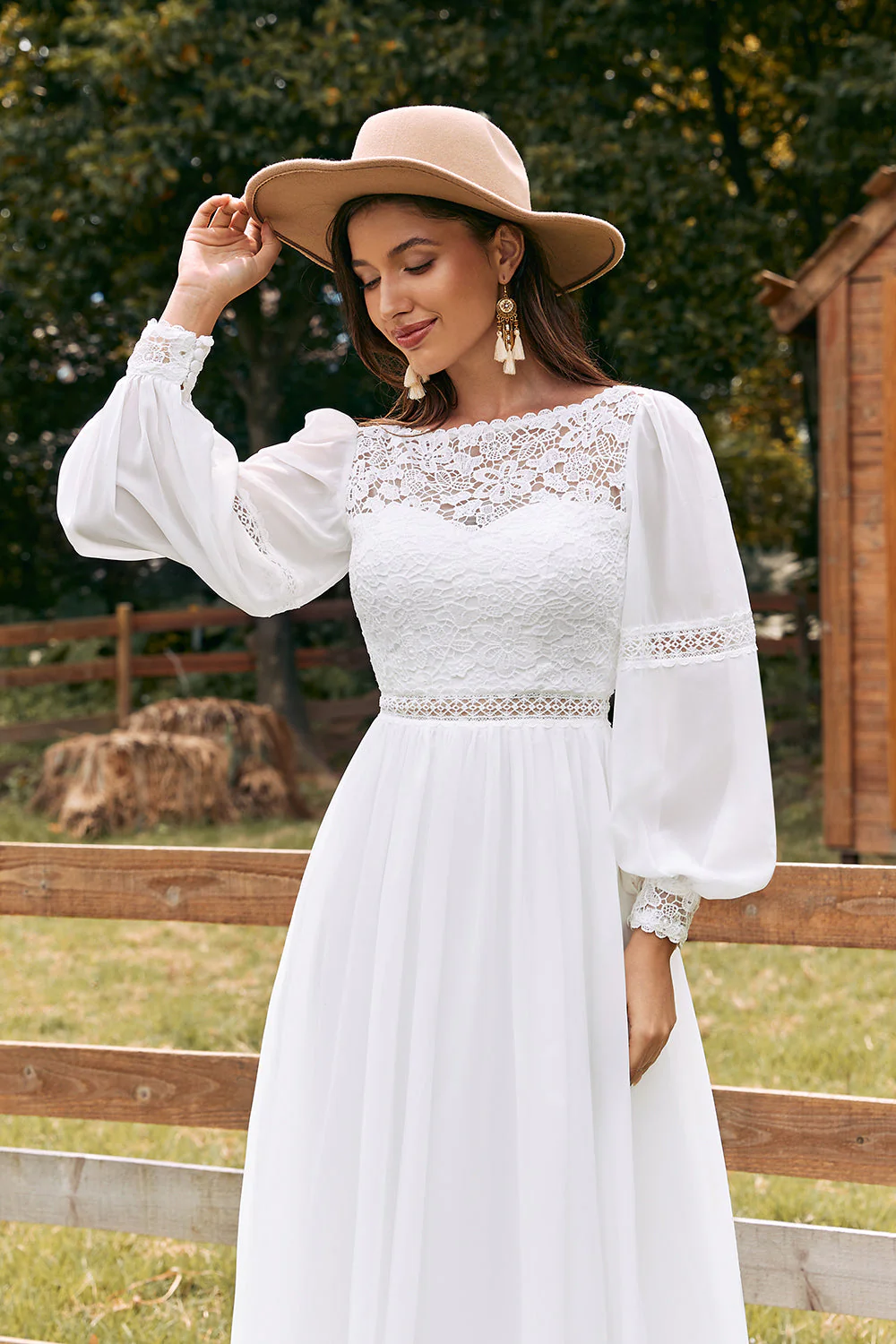 Ivoire Bateau en mousseline de soie longue robe de mariée Boho avec dentelle - Image 4