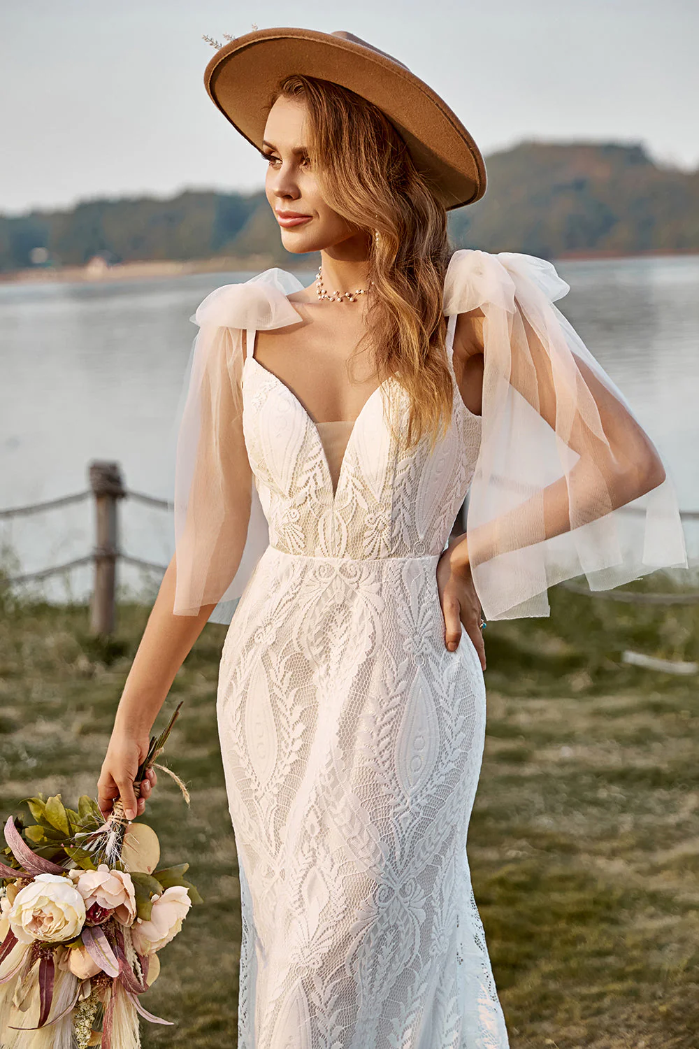 Ivory Mermaid Dentelle Sweep Train Boho Robe de mariée avec nœuds papillon - Image 5