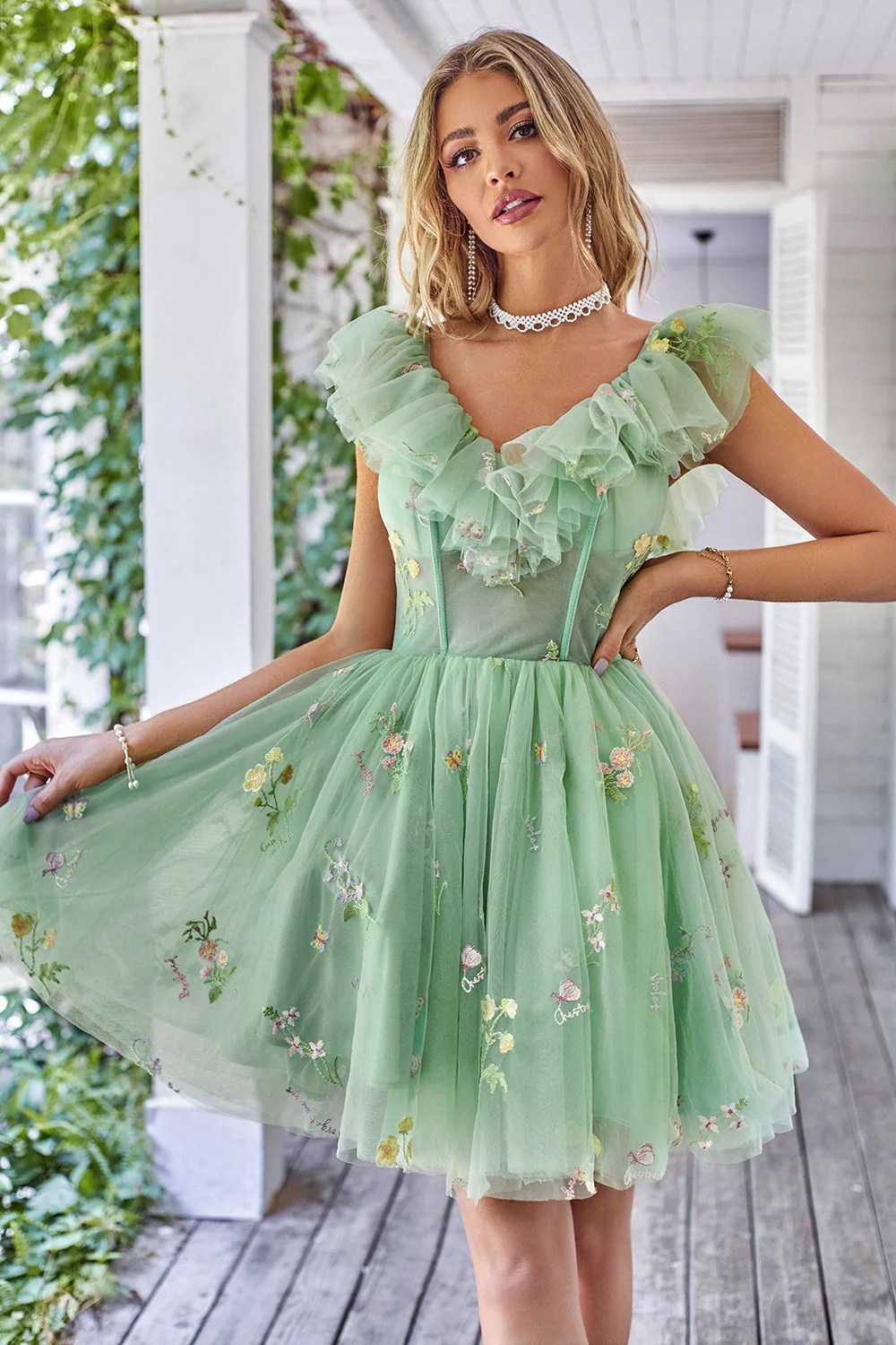Lavande Hors de l'épaule Ruffles Tulle Cocktail Robe avec broderie - Image 12