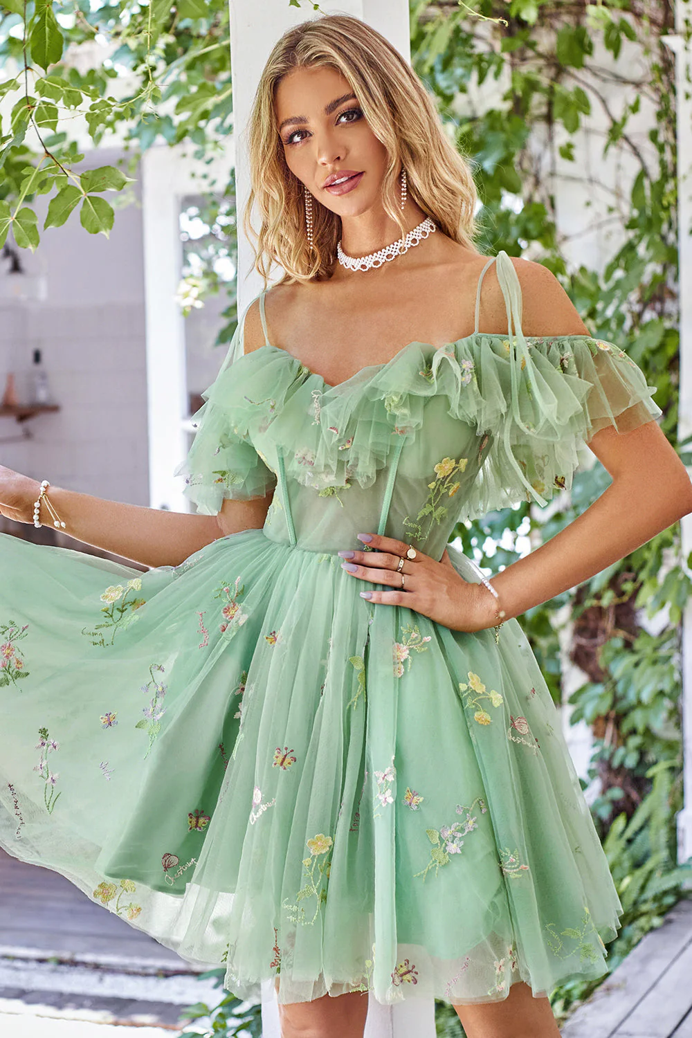 Lavande Hors de l'épaule Ruffles Tulle Cocktail Robe avec broderie - Image 6