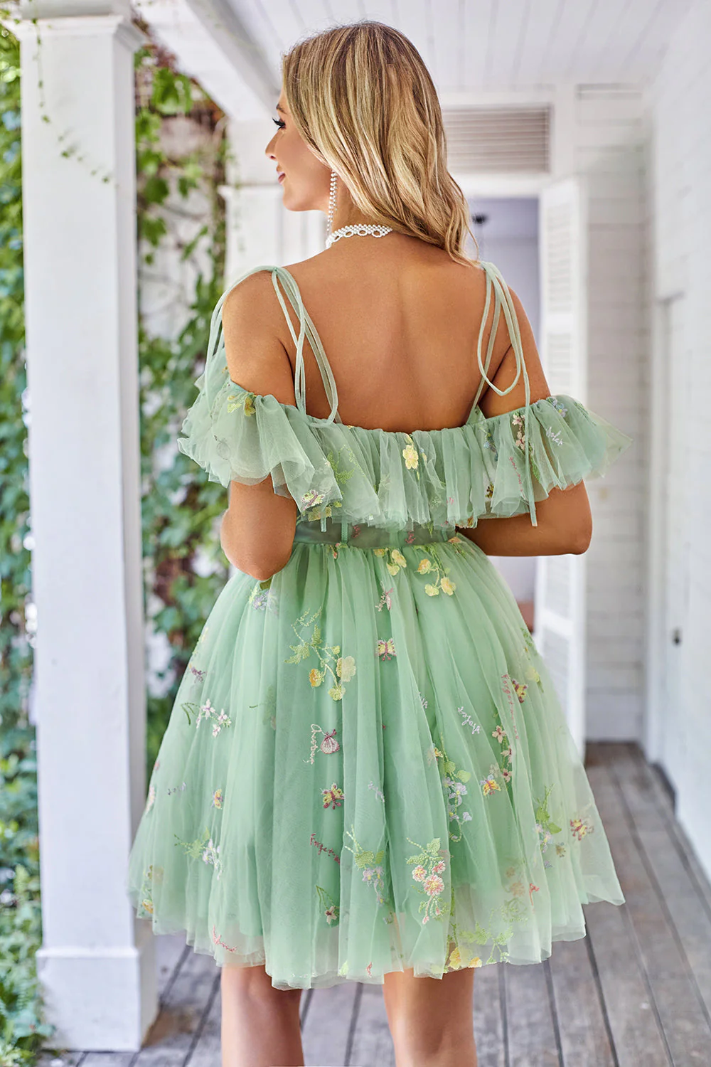 Lavande Hors de l'épaule Ruffles Tulle Cocktail Robe avec broderie - Image 7