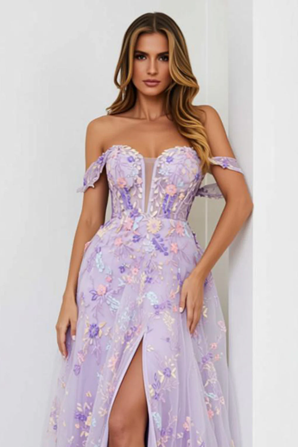 Lilas A Ligne Dénudée Épaule Brodée Robe Longue de Bal avec Fente - Image 3