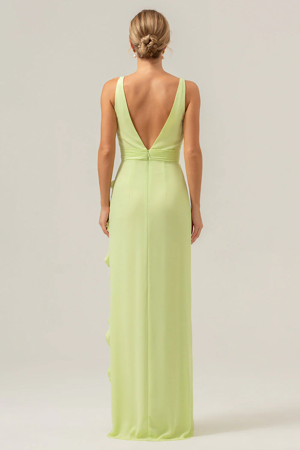 Lime Sheath Deep V Neck Dos Nu Robe de demoiselle d’honneur longue avec fente à volants - Image 2