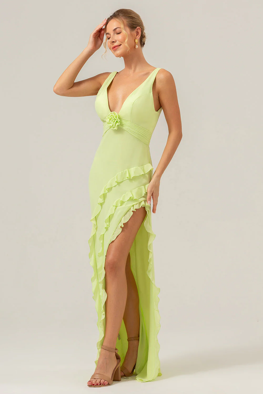 Lime Sheath Deep V Neck Dos Nu Robe de demoiselle d’honneur longue avec fente à volants - Image 5