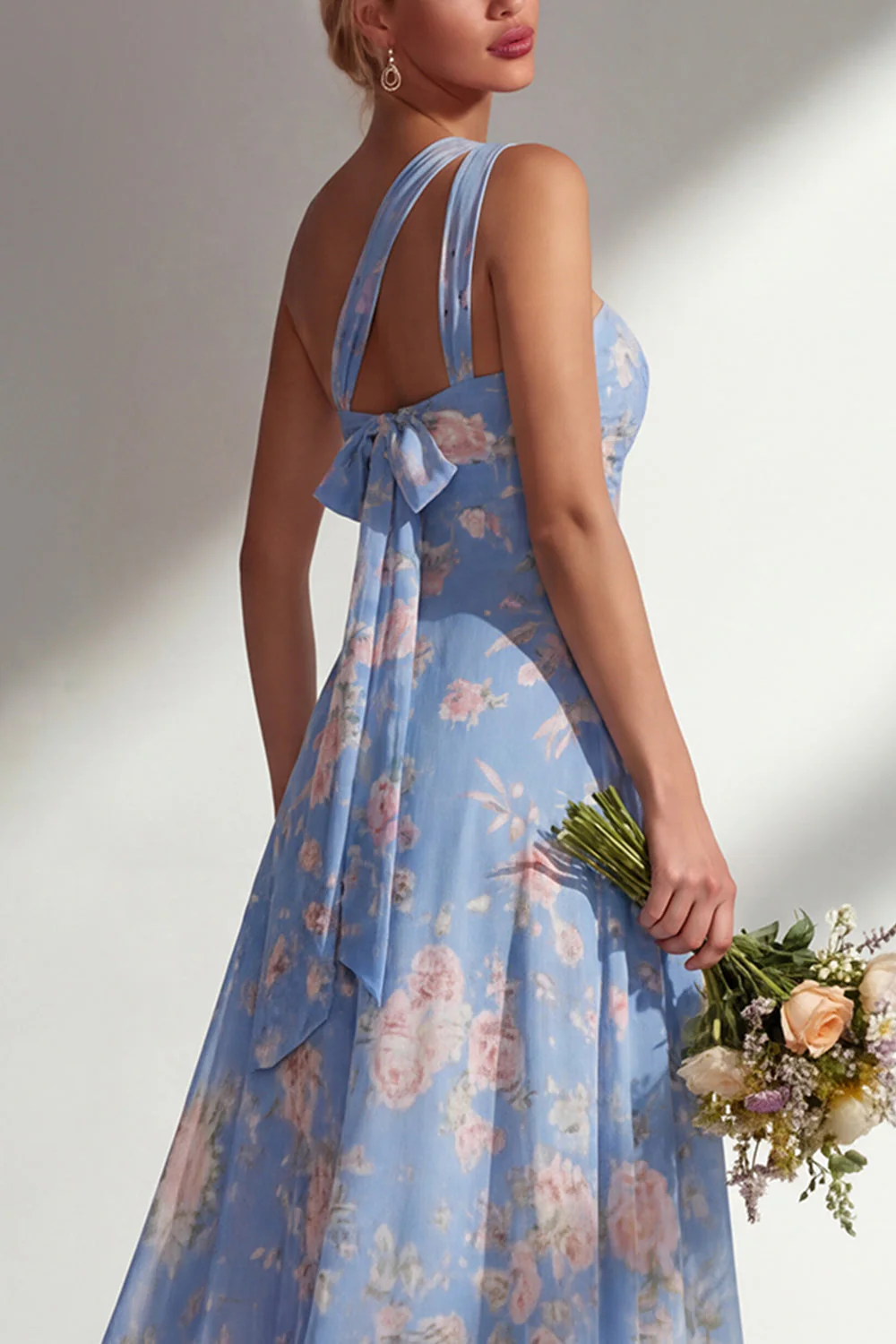 Longue robe de demoiselle d’honneur à motif motif d’une épaule et fleur rose en chiffon - Image 8