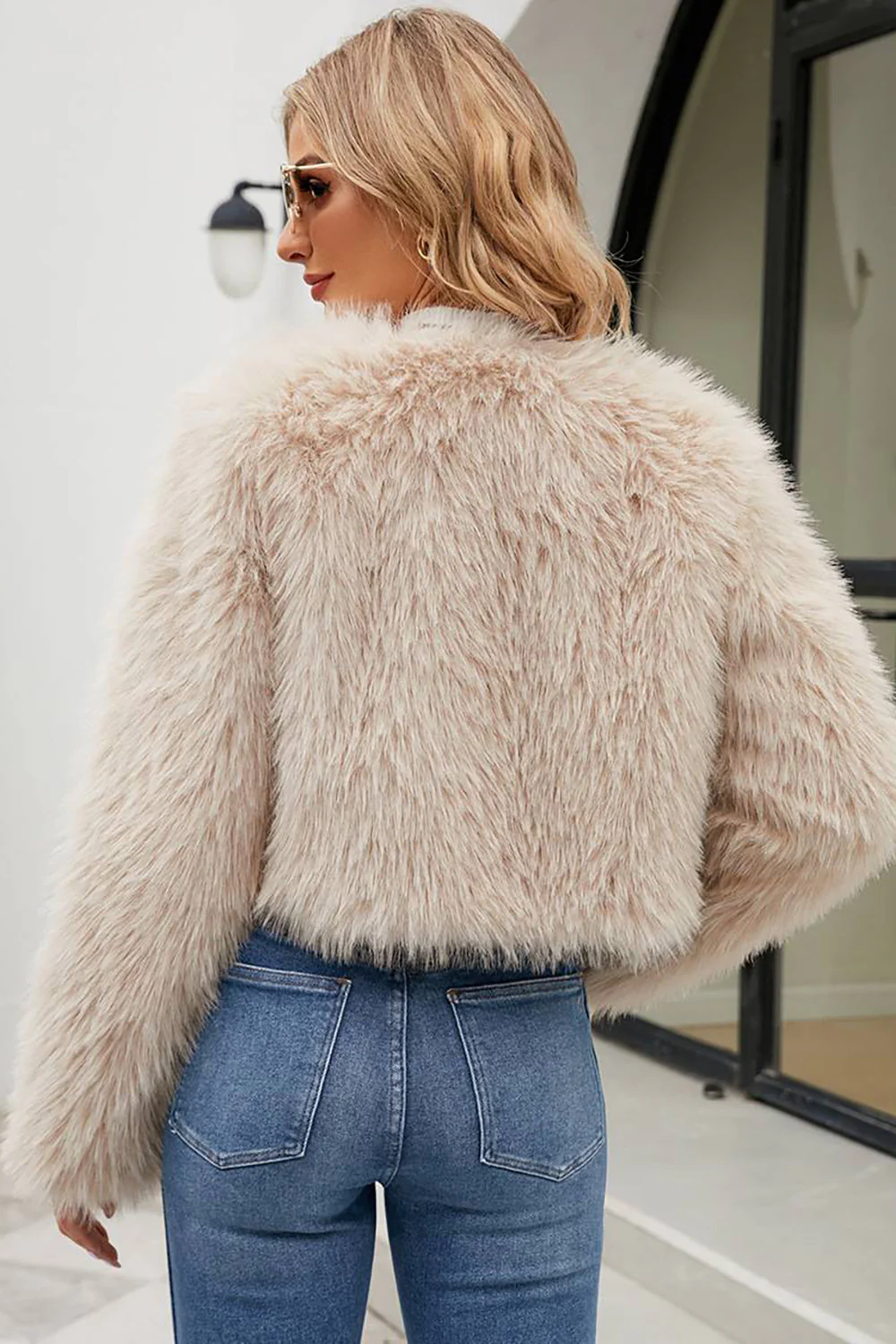 Manteau croqué en fausse fourrure en shearling à l’avant ouvert - Image 2