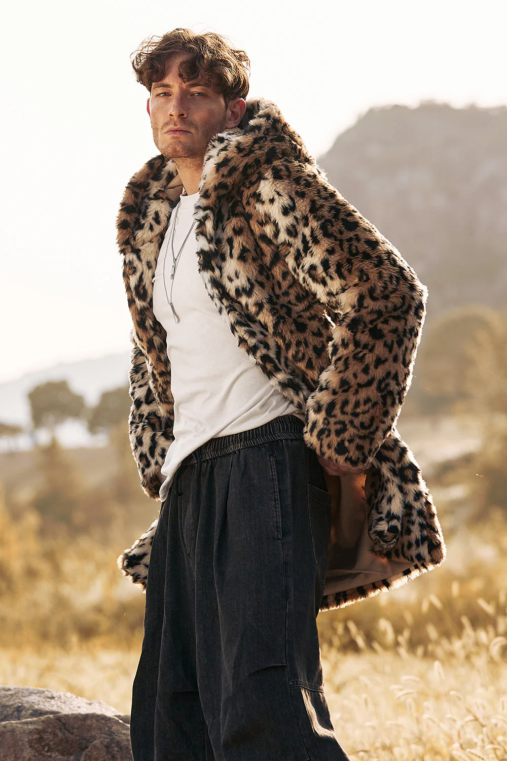 Manteau d’hiver en fausse fourrure mi-longue léopard pour homme - Image 7