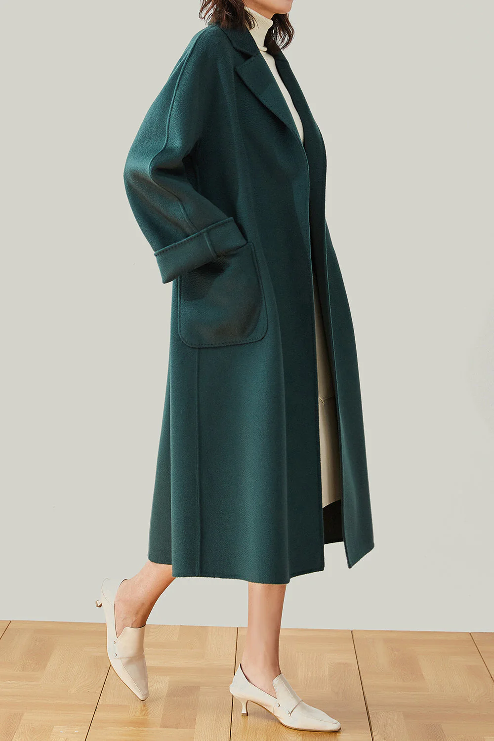 Manteau de laine ceinturé à revers noir avec poches - Image 9