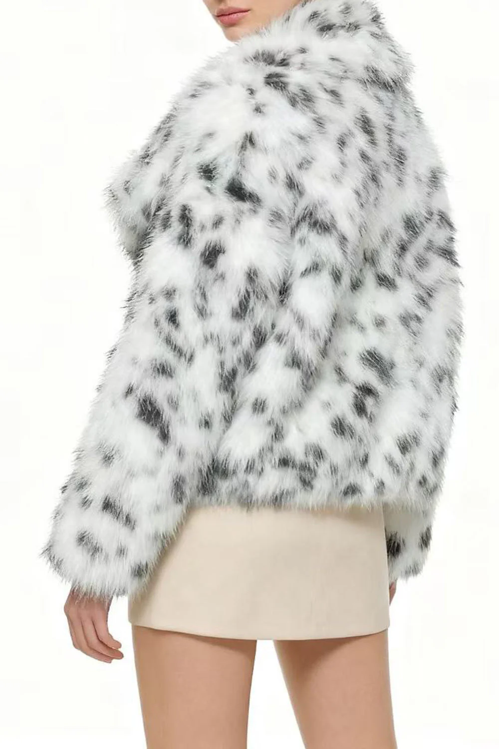 Manteau féminin en fausse fourrure imprimé abricot avec manches longues - Image 9