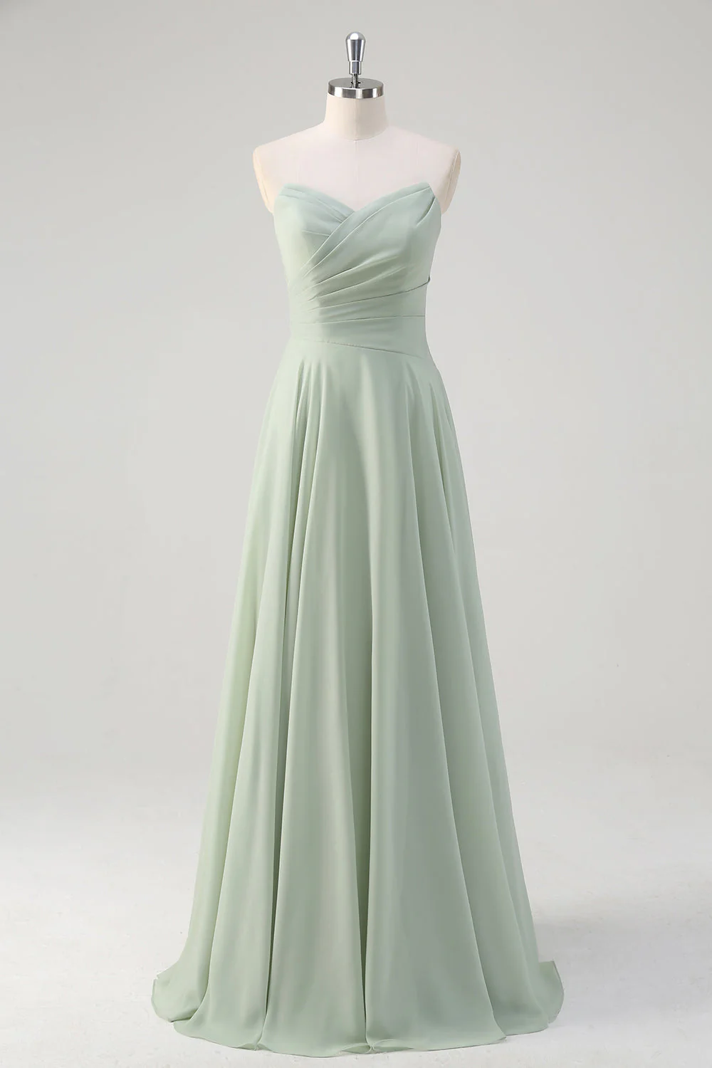 Robe de demoiselle d'honneur longue en mousseline de soie matcha ligne A bustier sans bretelles ruché