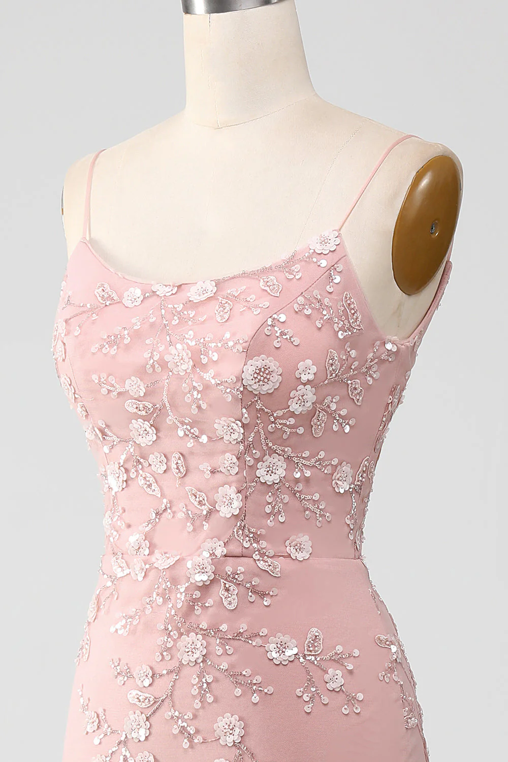 Robe de soirée sirène blush à bretelles fines avec appliques - Image 6