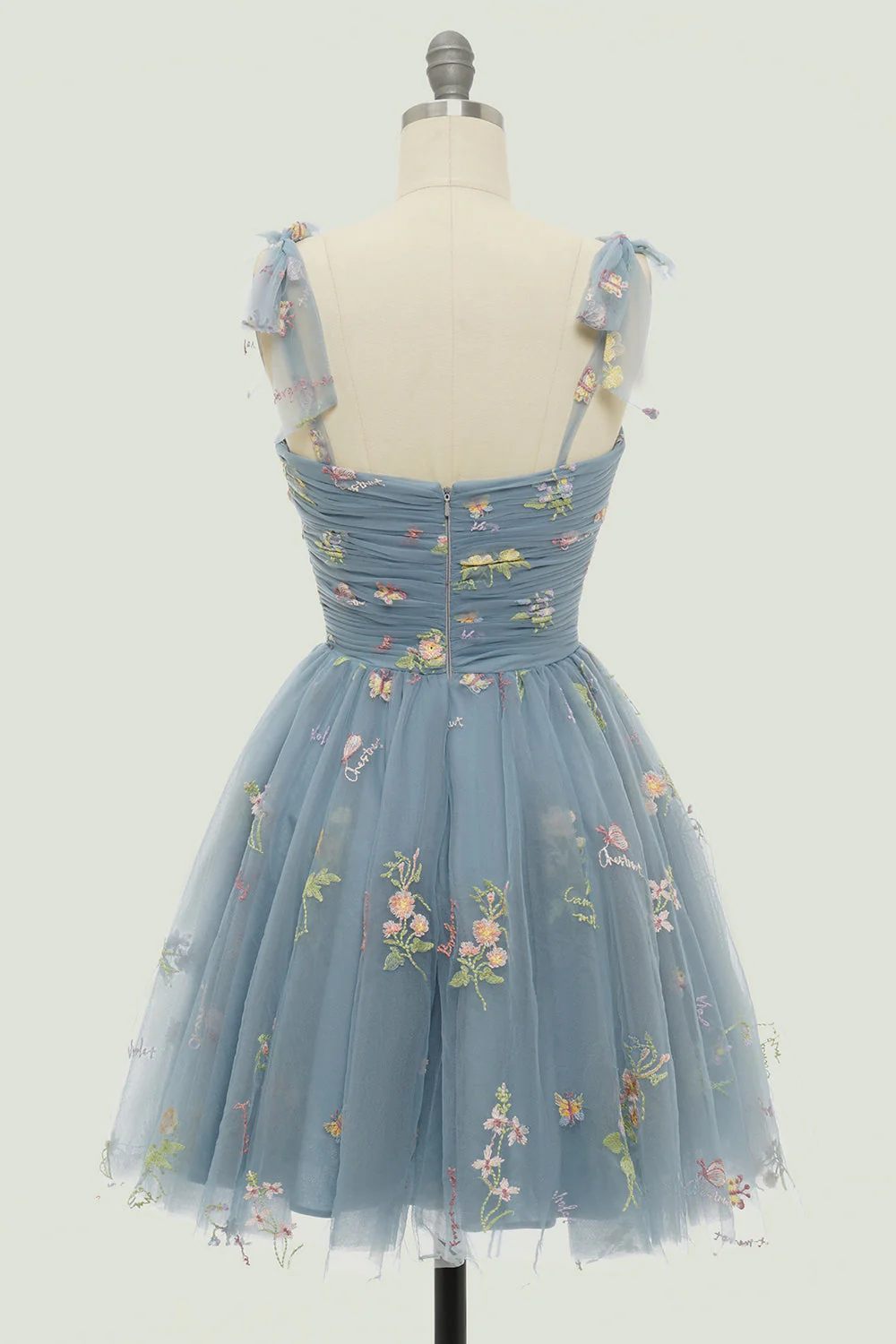 Mignonne Bretelles spaghetti ligne A Lavande Cocktail Robe avec Broderie - Image 22