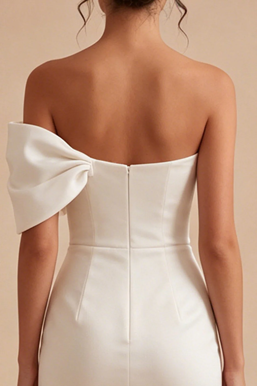 Mini-robe blanche bodycon une épaule avec un nœud - Image 4