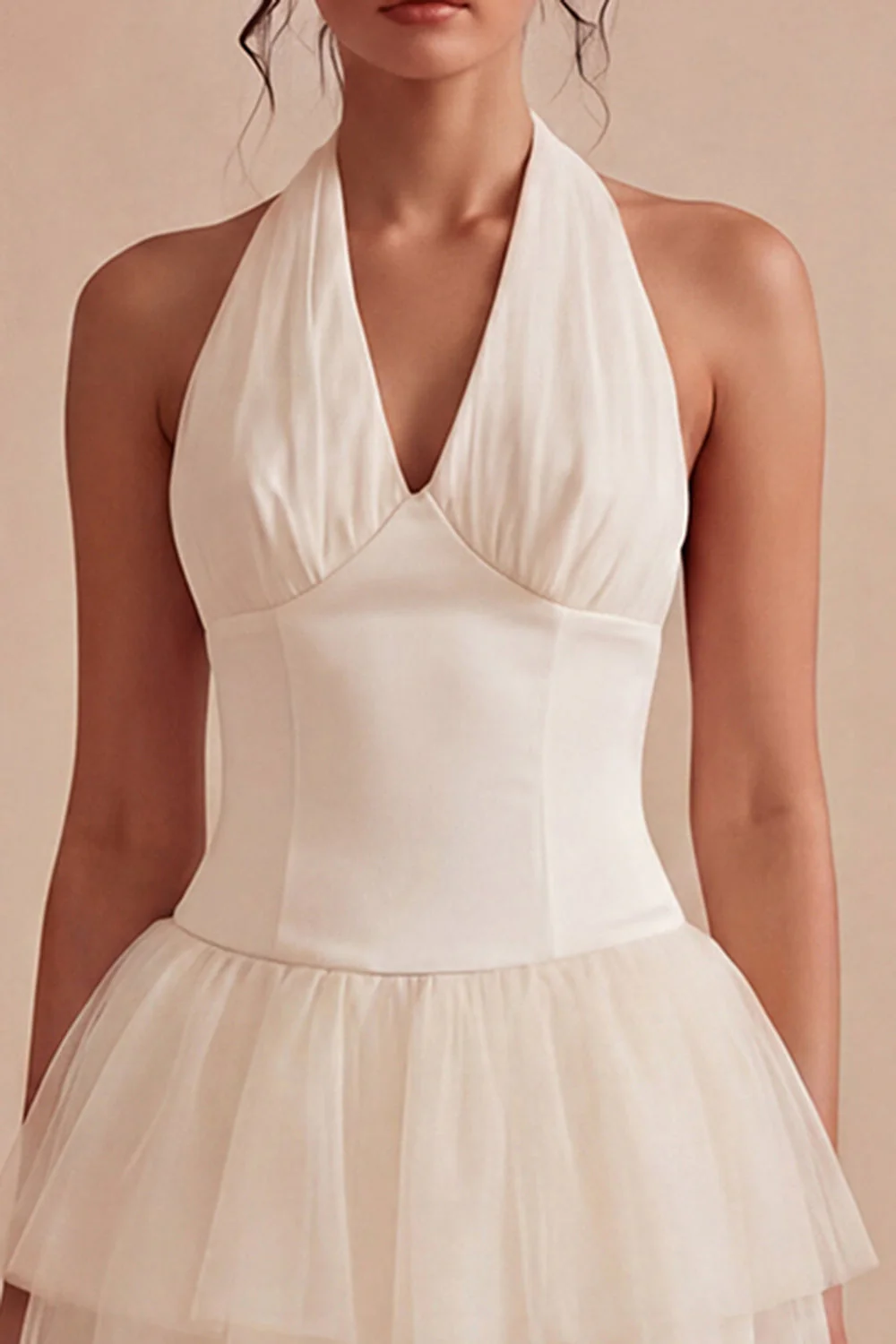 Mini-robe corset à volants blancs à volants en ligne à dos nus - Image 3
