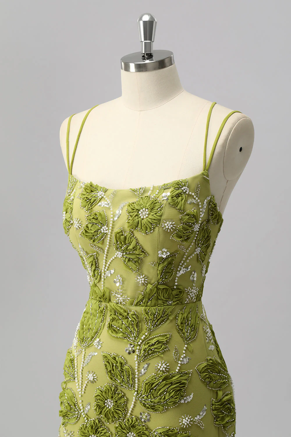 Mini robe moulante verte perlée de retour à la maison avec fleurs 3D - Image 6