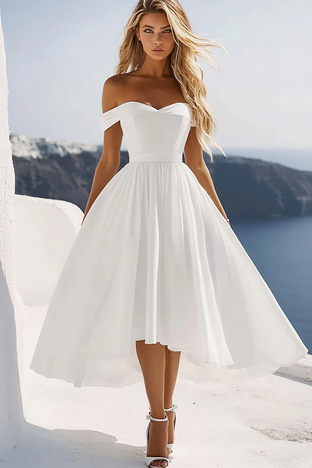 Robe trapèze blanche en mousseline de soie à épaules dénudées