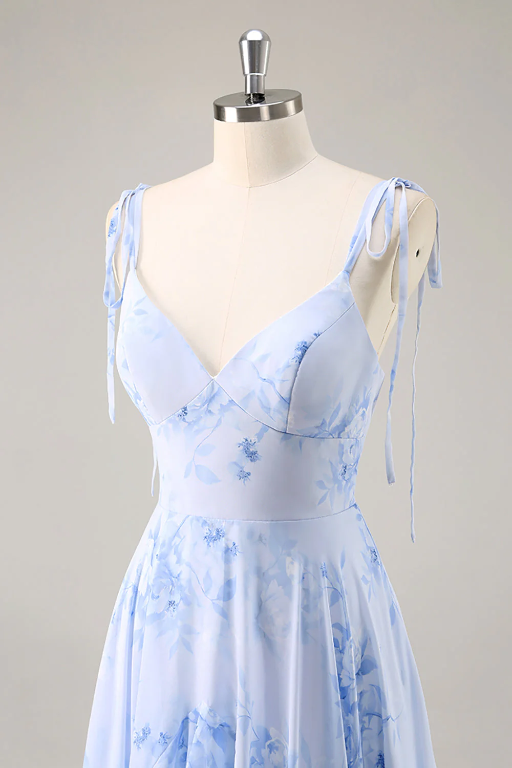 Mousseline de soie bleue Floral Une ligne longue robe de demoiselle d’honneur avec volants - Image 8