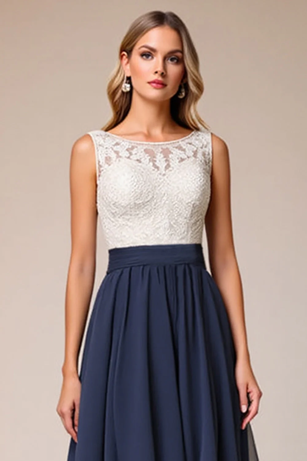 Mousseline de soie High-Low A Line Dentelle Marine Robe d’invité de mariage - Image 2