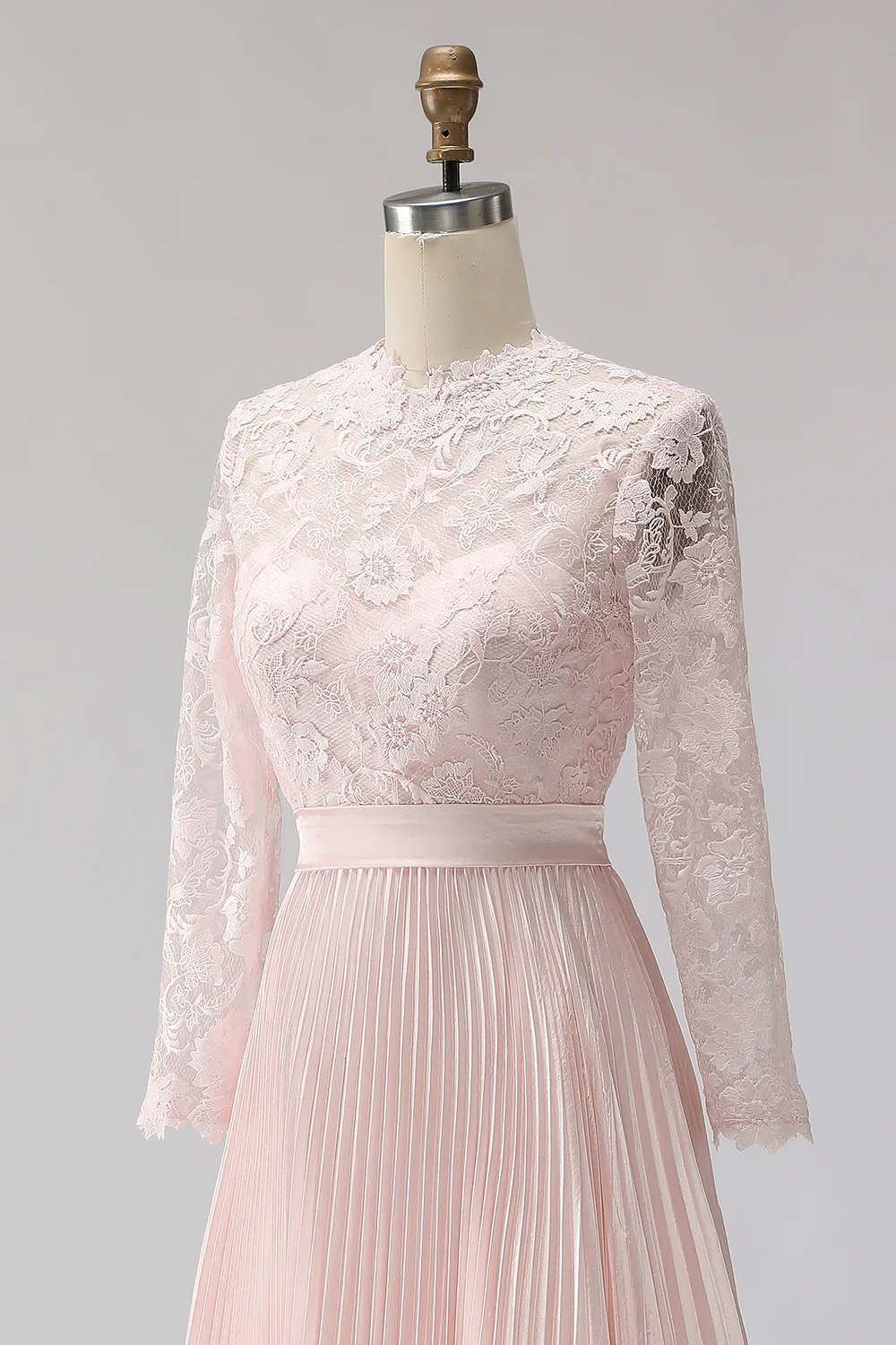 Mousseline de soie rose poudré Une ligne plissée Midi Robe de mère de la mariée avec dentelle - Image 8