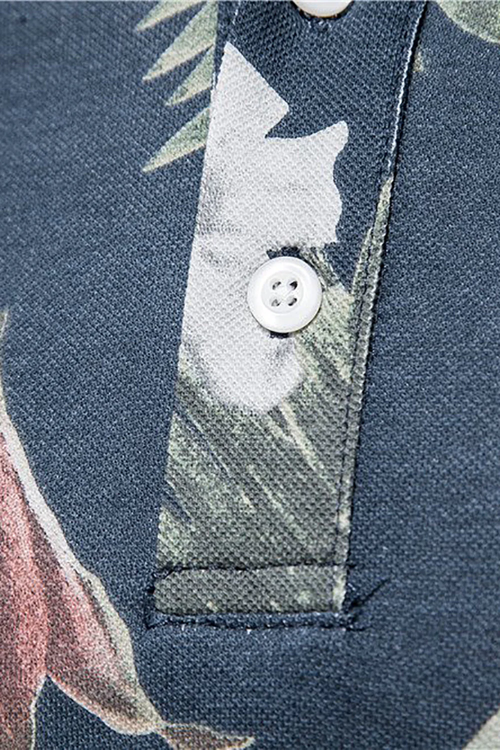 Navy Regular Fit Feuilles à col et polo imprimé fleur pour homme - Image 5