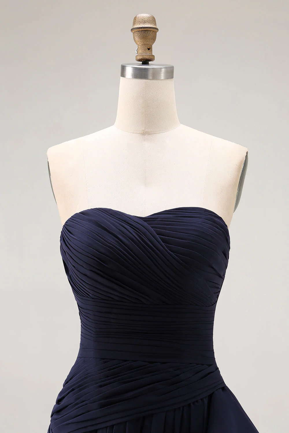 Navy Sweetheart Robe de bal plissée ligne avec ceinture à volants - Image 6