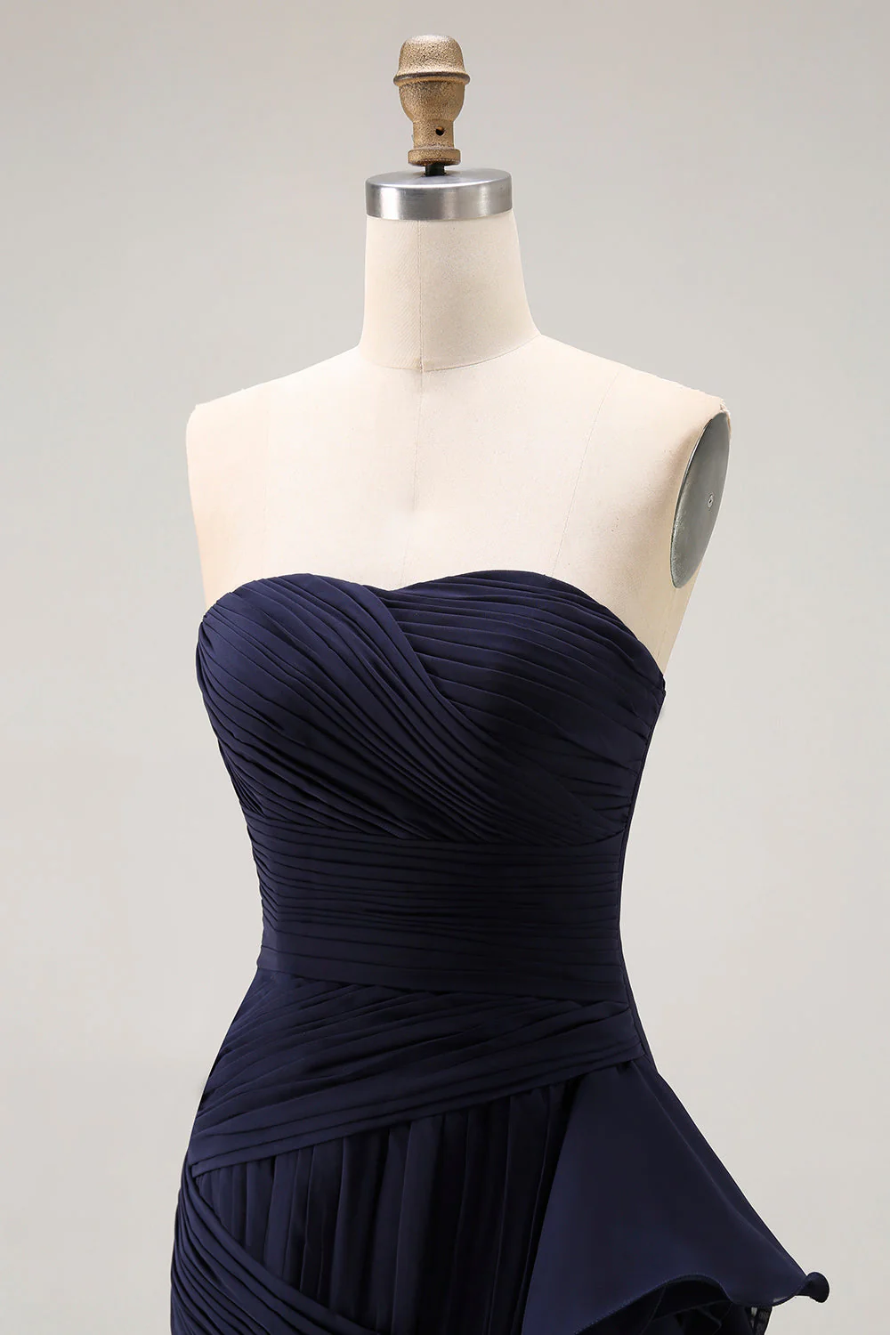 Navy Sweetheart Robe de bal plissée ligne avec ceinture à volants - Image 8