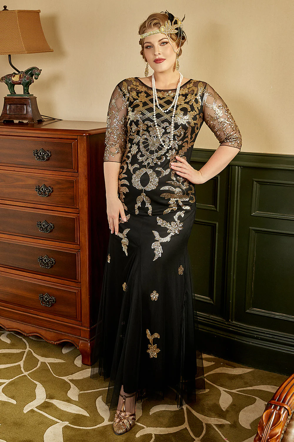 Robe à paillettes noire et dorée style années 1920 grande taille élégante et scintillante - Image 3