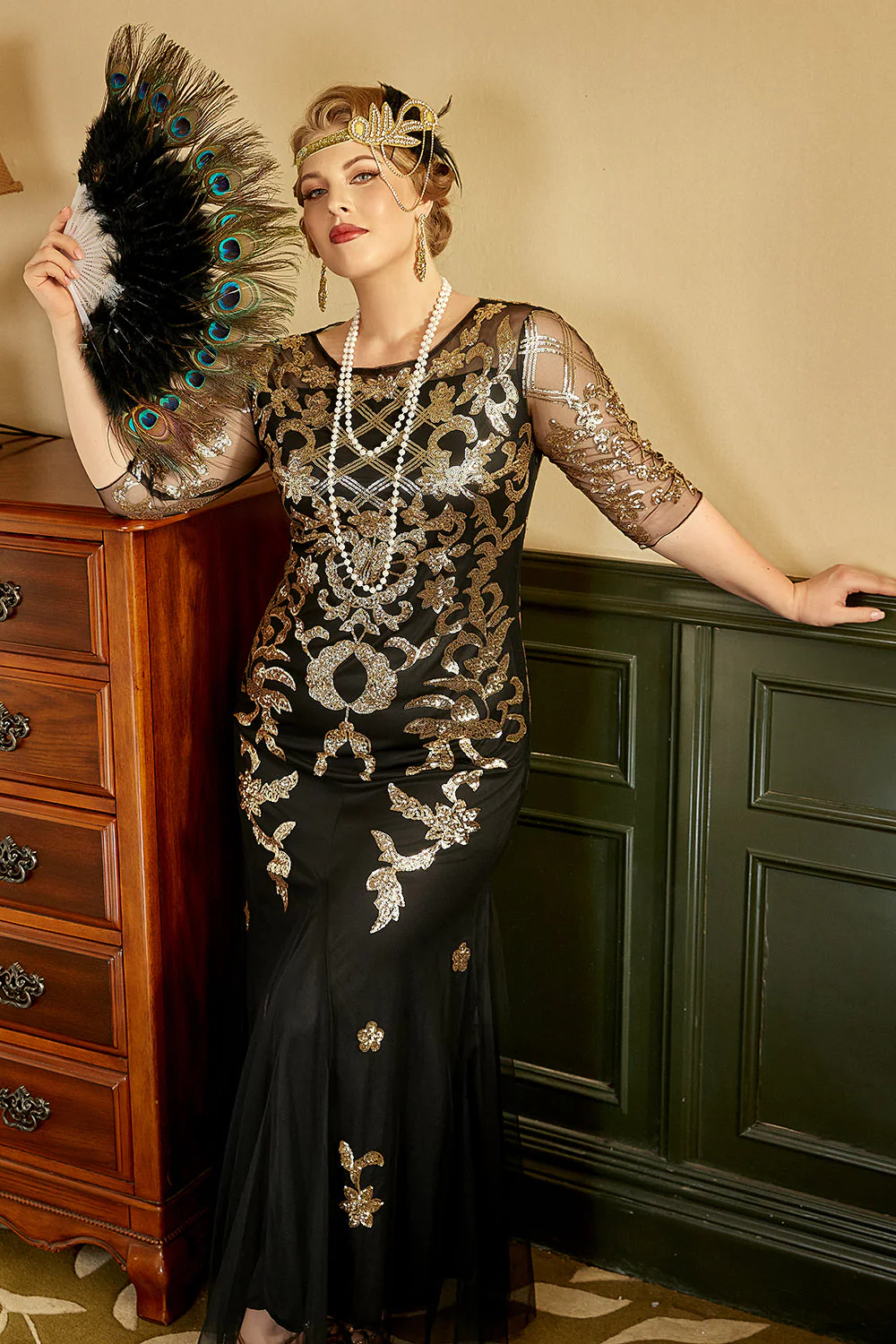 Robe à paillettes noire et dorée style années 1920 grande taille élégante et scintillante - Image 6